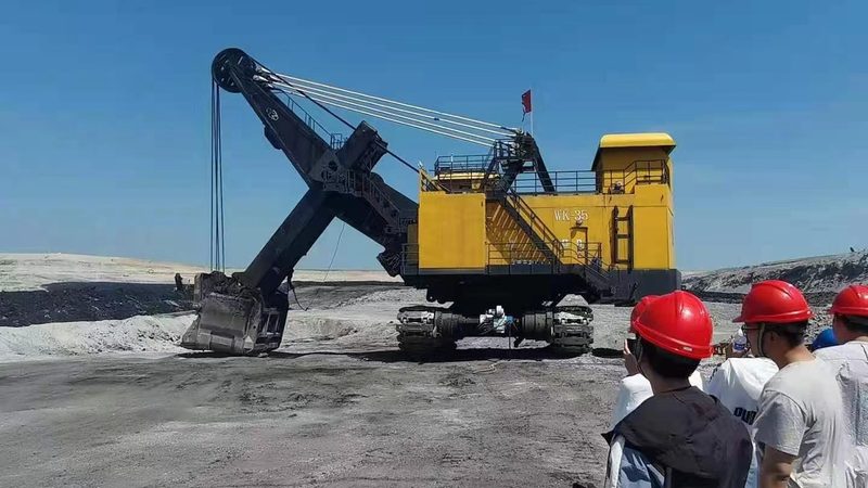 上海二手工程机械安装报价：揭秘安装流程与成本构成